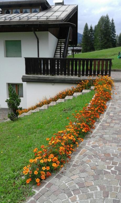 Ciasa Nonna Bon Bon Hotel Cortina dʼAmpezzo Exterior foto